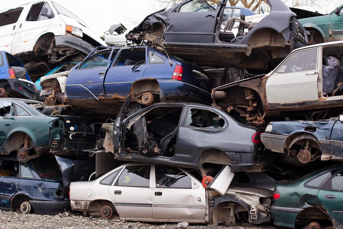 报废汽车回收拆解资质办理流程 报废汽车回收拆解资质的办理流程包括